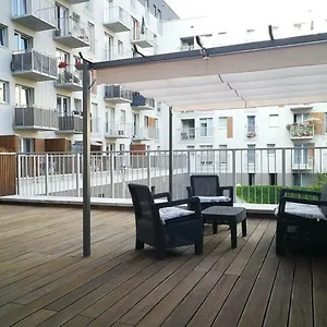 https://apartament-nad-odra-z-tarasem.hotelswroclaw.com